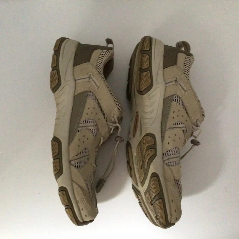 Khombu Hiking Athletic Sneakers Sz 9.5